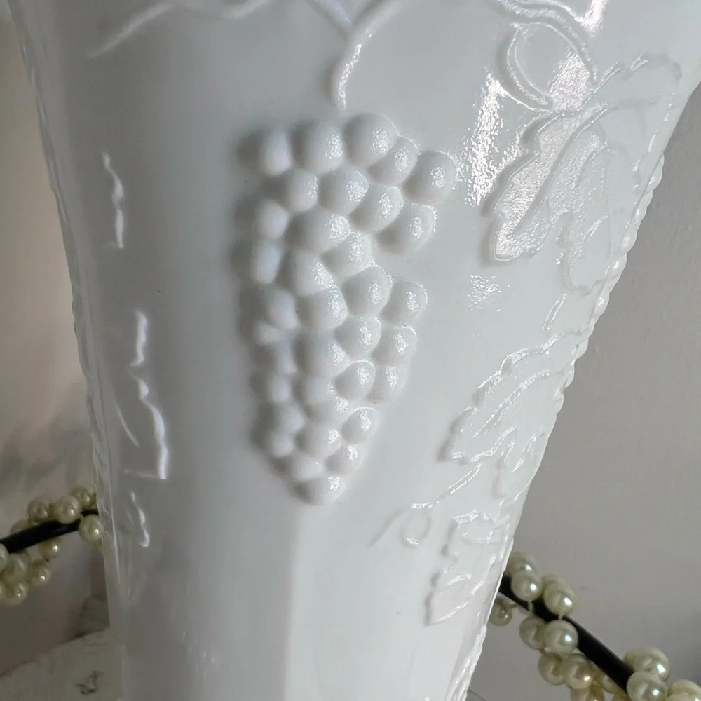 Vintage Milk Glass Vase by Indiana Glass Company 9 3/4”